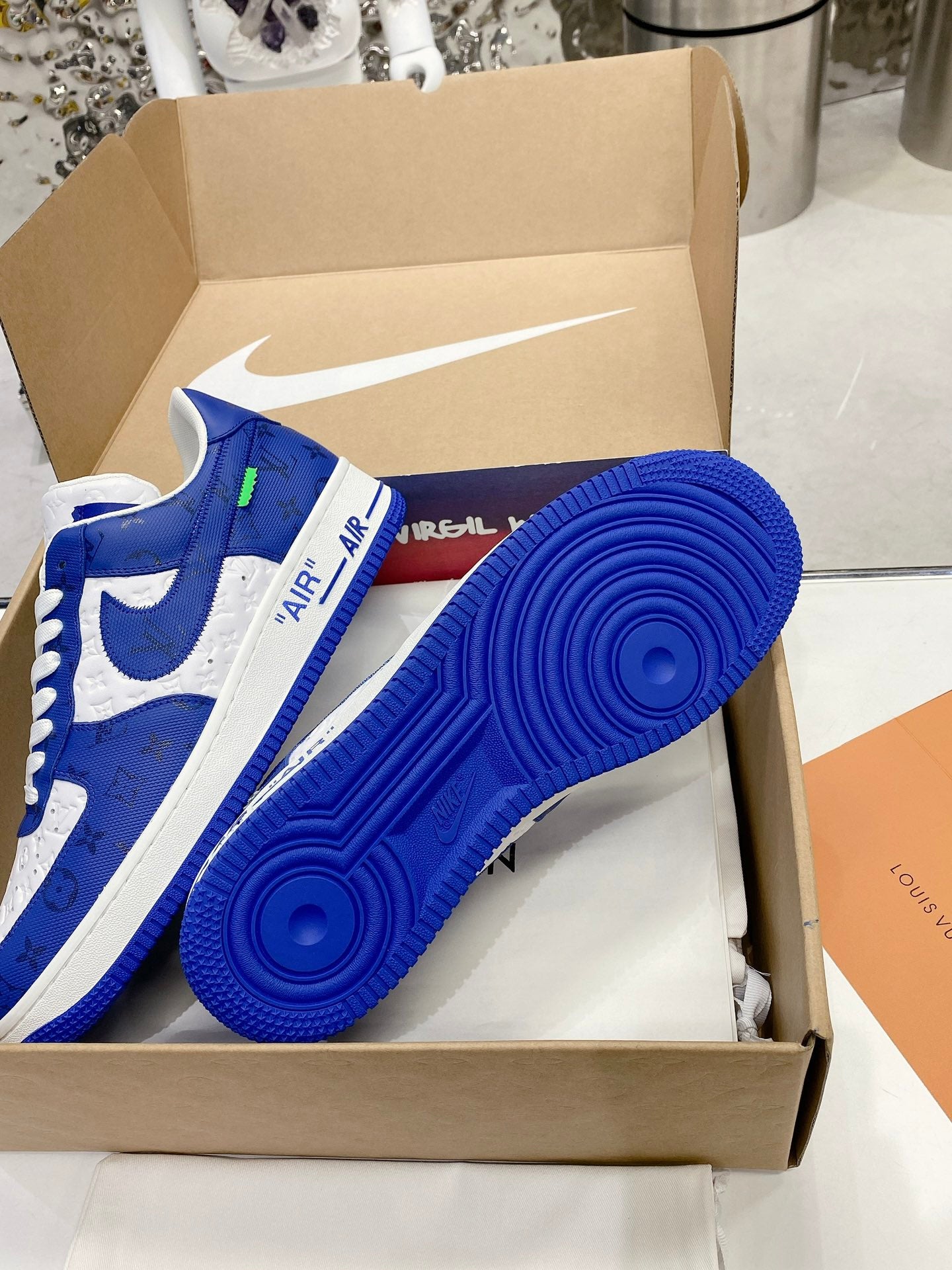 TĂȘnis - Louis Vuitton/Nike