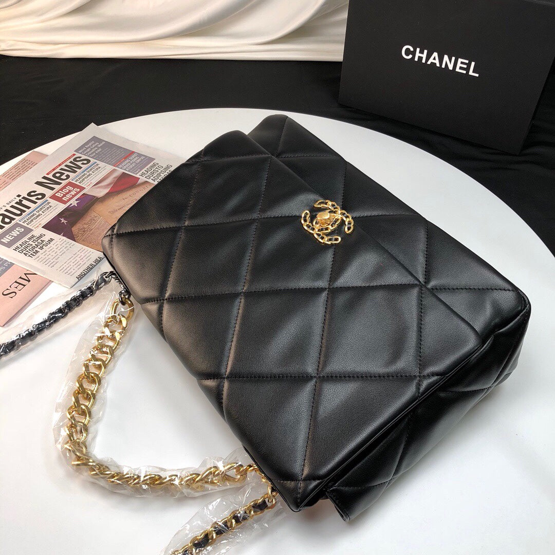 Chanel 19