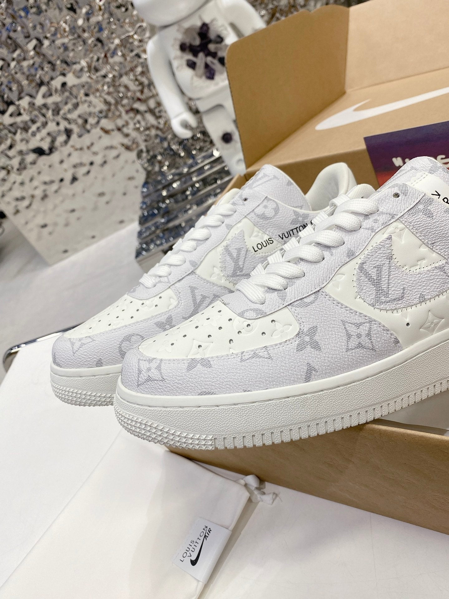 Tênis - Louis Vuitton/Nike