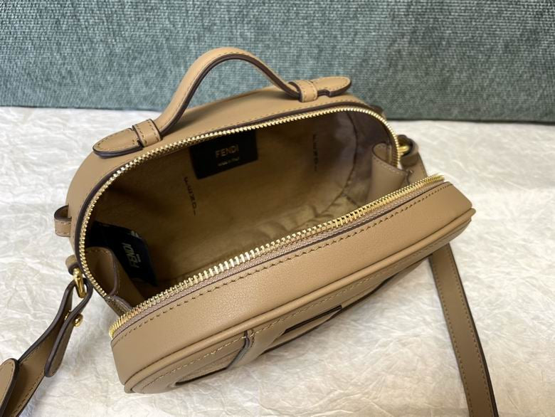 Fendi - Mini Camera Bag