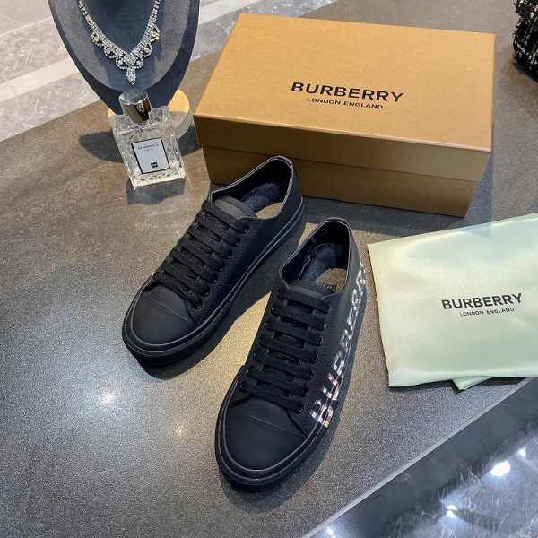 Tênis - Burberry
