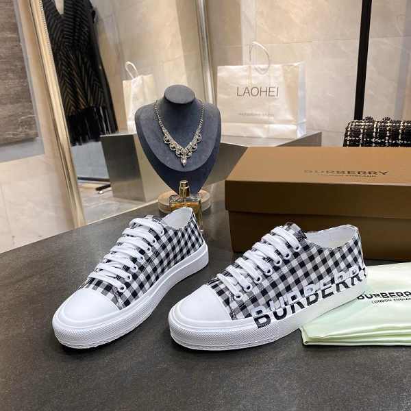 Tênis - Burberry