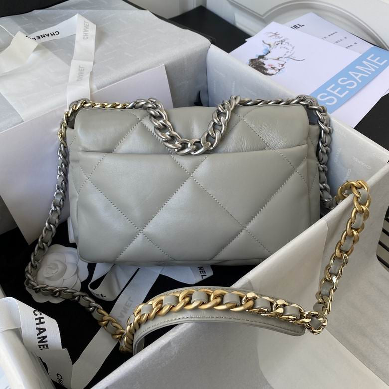 Chanel 19