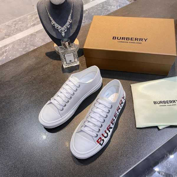 Tênis - Burberry