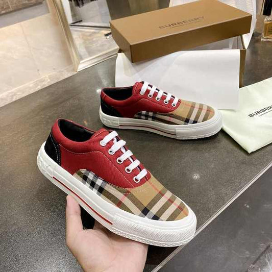 Tênis - Burberry