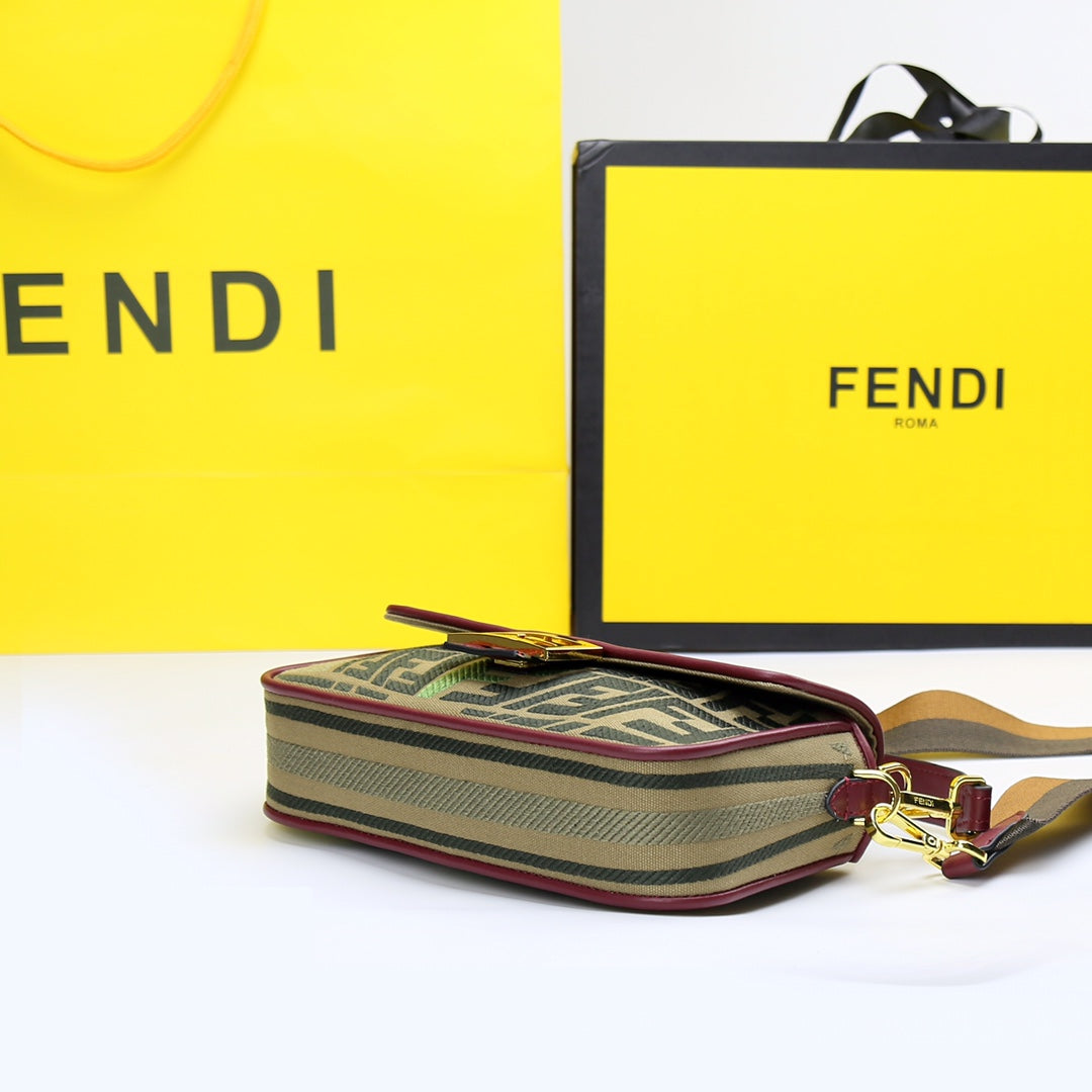 Fendi - Vertigo Baguette
