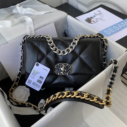 Chanel 19
